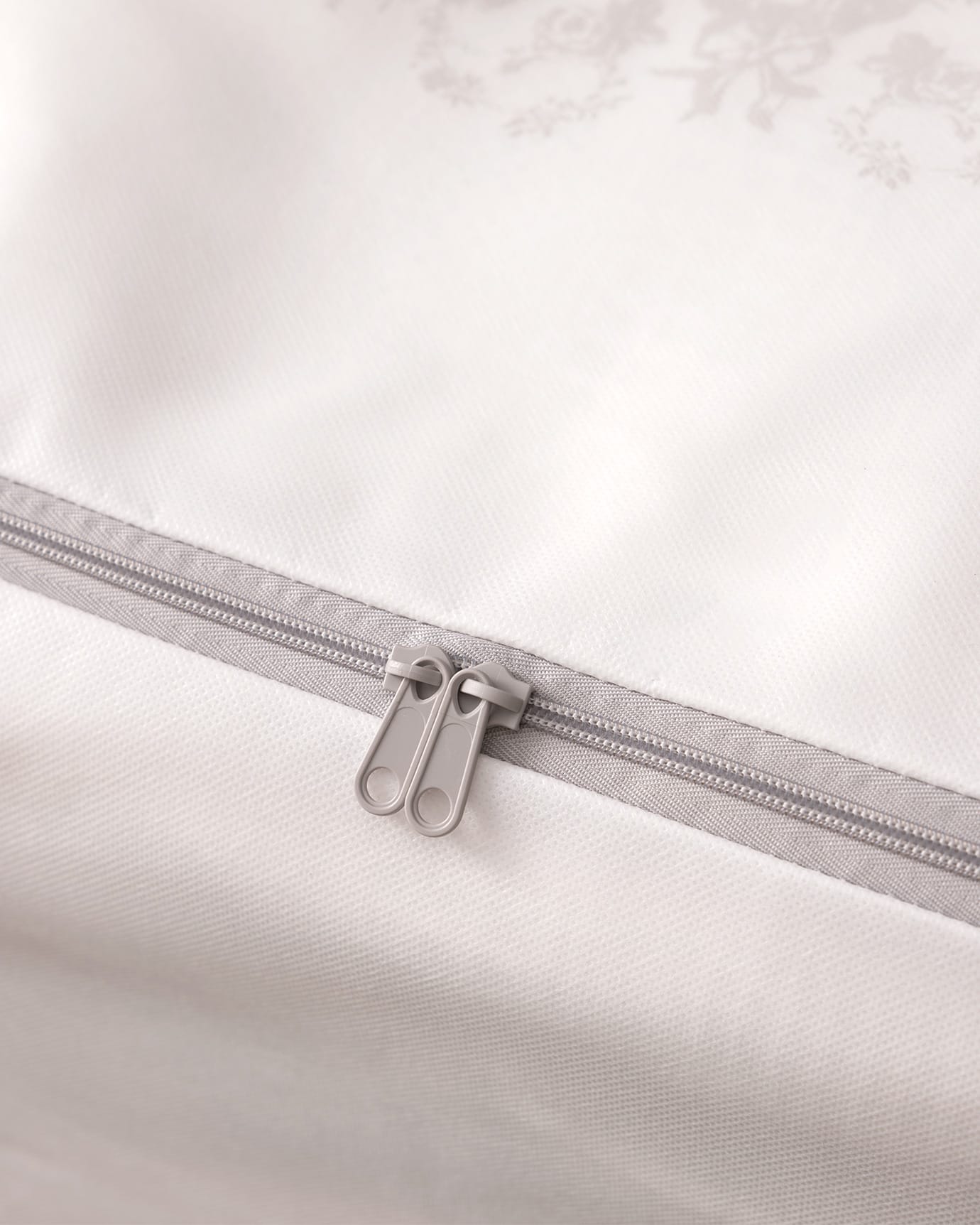 Floral Pattern Polypropylene Storage Bags - 2-Piece Set