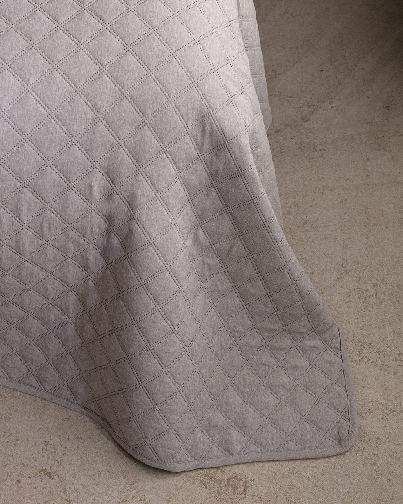 Double Size Brown Bedspread - Stylish Bed Cover