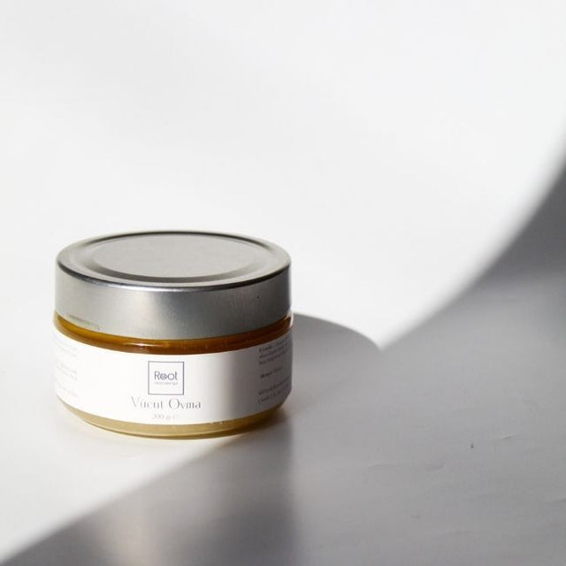 Nourishing Body Care Duo - Exfoliating Scrub & Hydrating Solid Oil Set