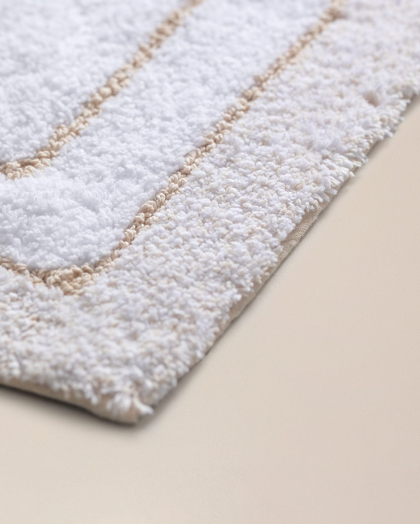 Giverny Soft Absorbent Non-Slip Bathroom Mat Rug