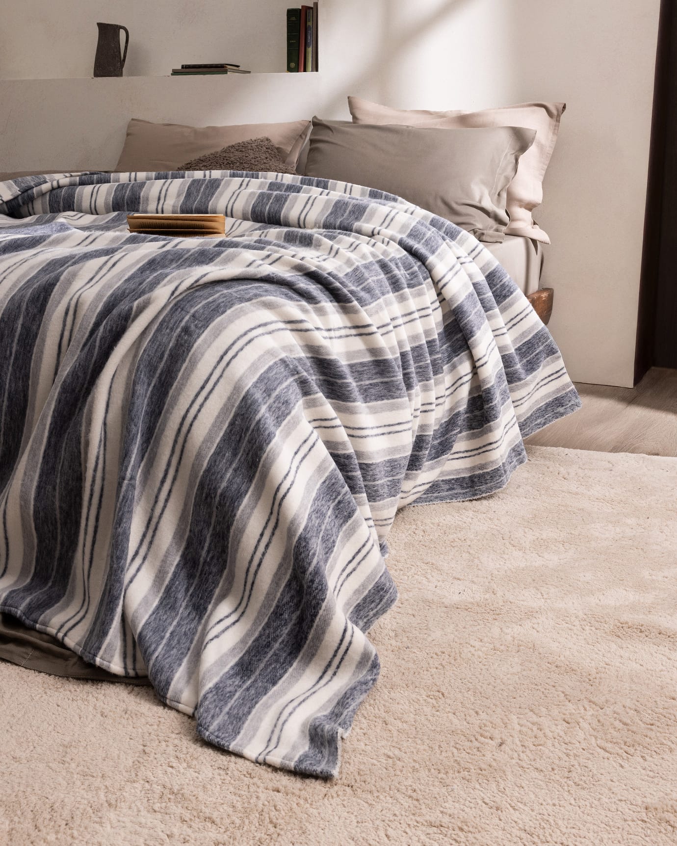 Nanny Double Bed Blanket - Gray and Indigo
