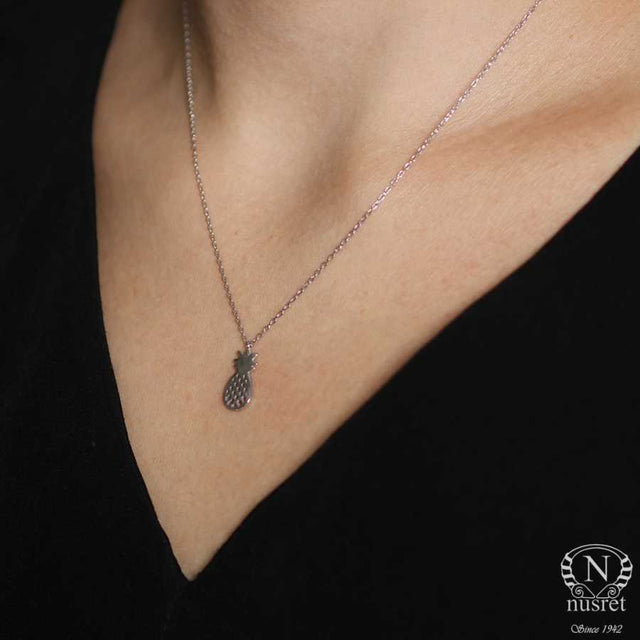 Elegant 925 Sterling Silver Pineapple Pendant Necklace