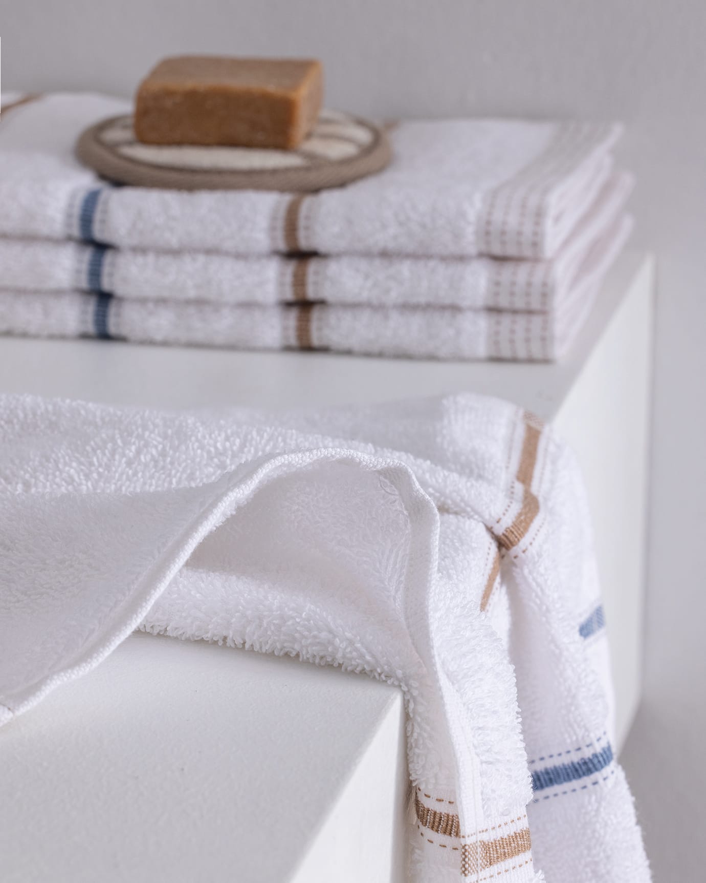 4-Pack Cotton Hand Towel Set - White & Beige