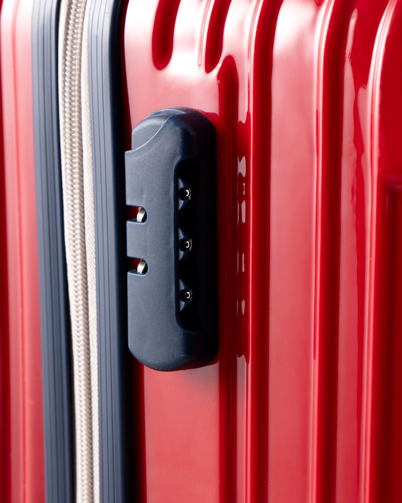 Polycarbonate Large Suitcase - Durable & Lightweight Travel