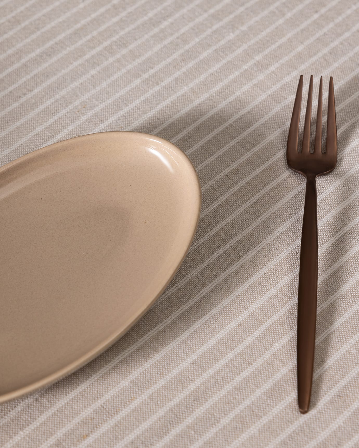 New Bone Porcelain Oval Serving Plate - Aurea Collection