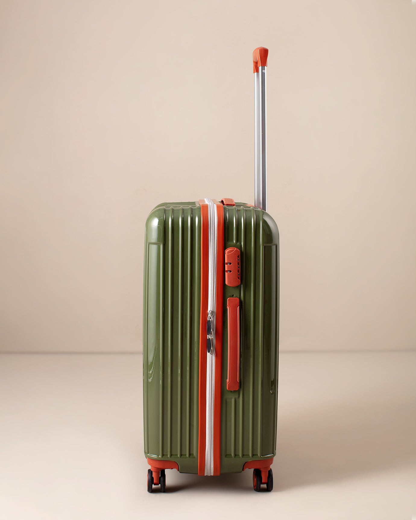 Medium Hardshell Travel Suitcase - Durable Spinner Luggage
