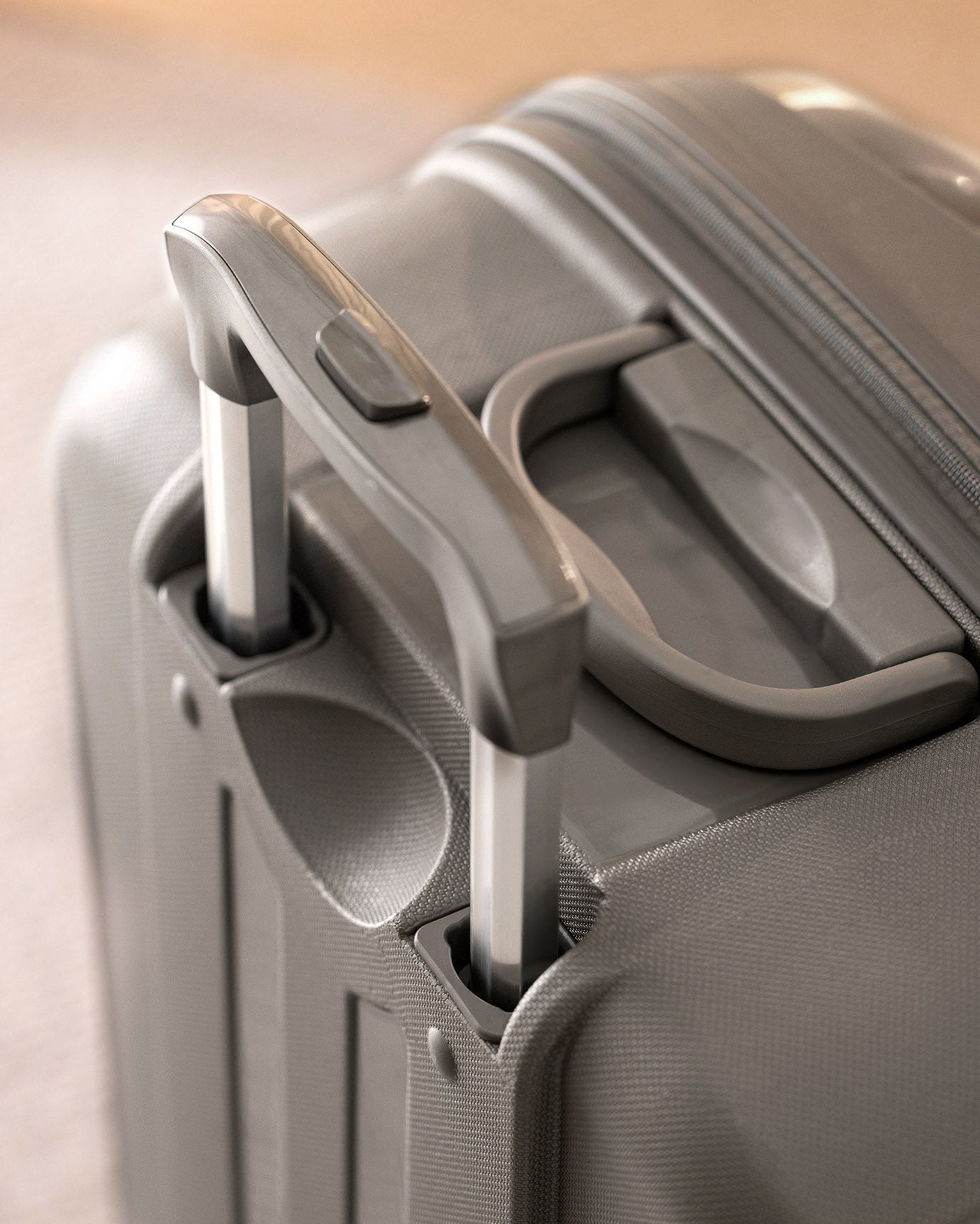 Medium Grey Hardshell Spinner Luggage