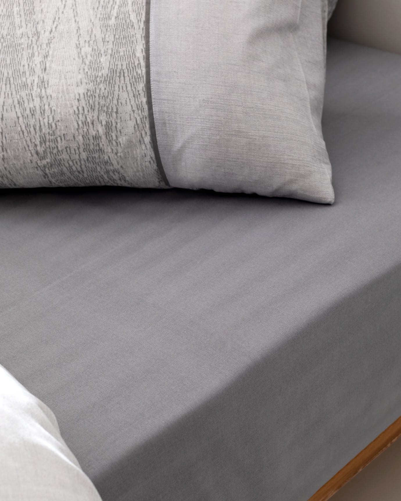 Agate King Size 100% Cotton Crepe Printed Bedding Set