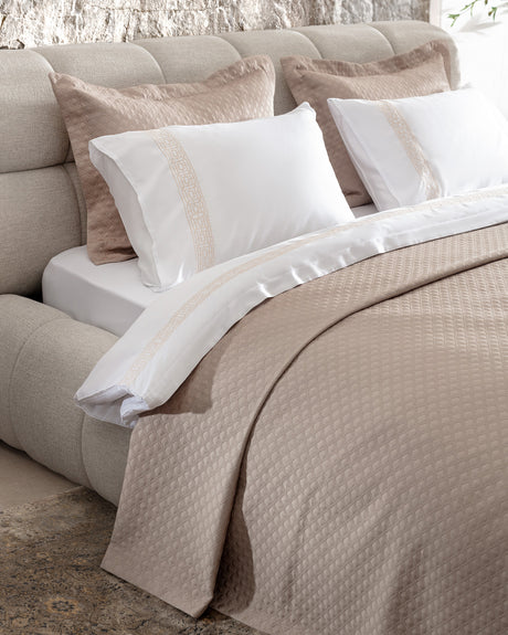 Luxurious Cotton Blend 7-Piece Bedding Ensemble - Somme Collection