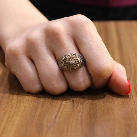 925 Sterling Silver Zircon Stone Ring - Elegant Antique Design