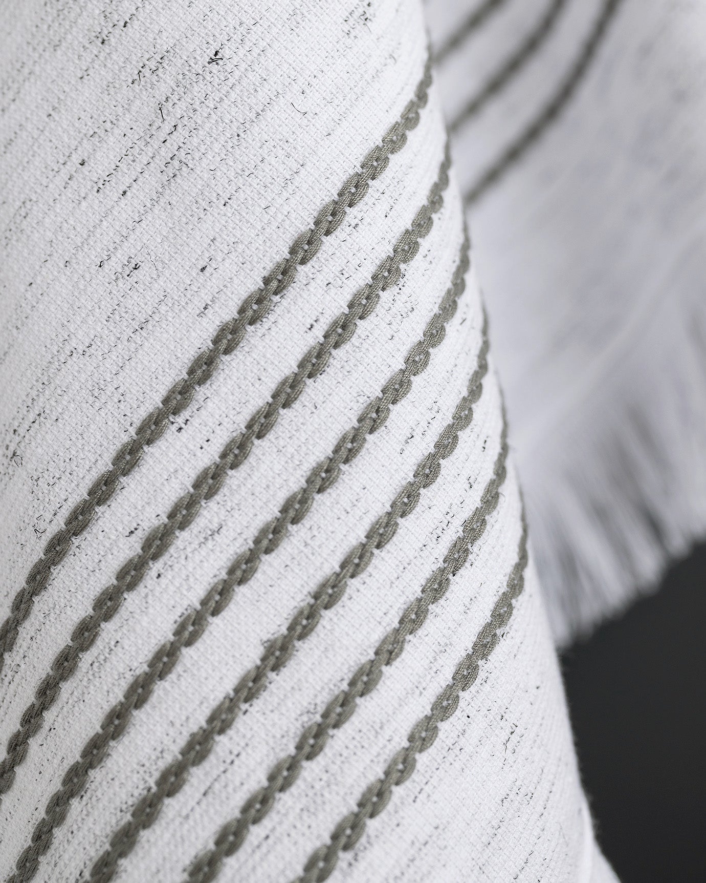 Opherna Plush Cotton Bath Towel - White and Grey