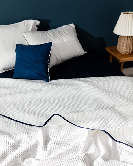 Nautical Waffle Weave Blanket - Twin Size - White & Navy Blue