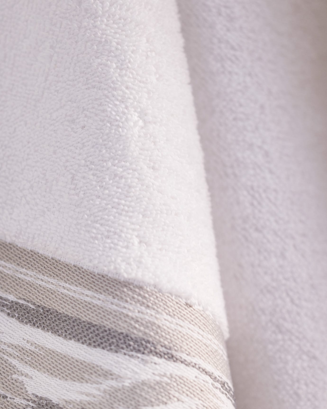 Luxurious 100% Cotton Face Towel - Daine Collection Everyday Comfort