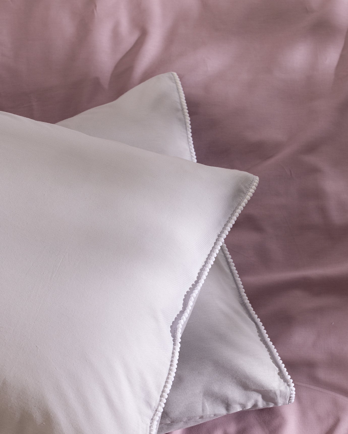 100% Cotton Pillowcase Set of 2 - Soft & Breathable Pillow Covers - Grey & White