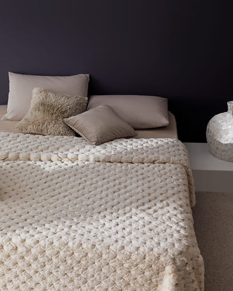 Marguerita Floral Decorative Bedspread