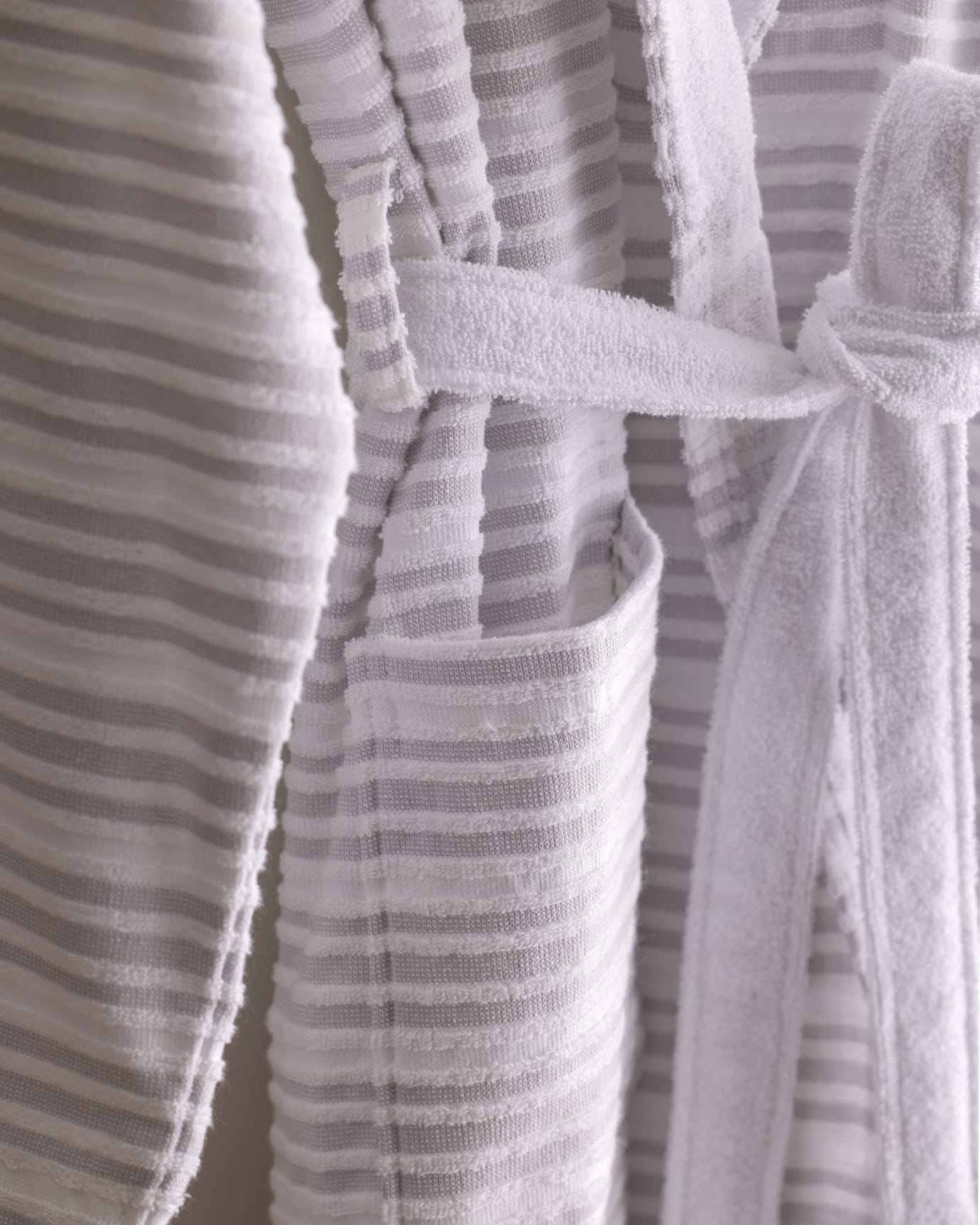 Unisex Turkish Cotton Terry Bathrobe - Plush Absorbent Robe