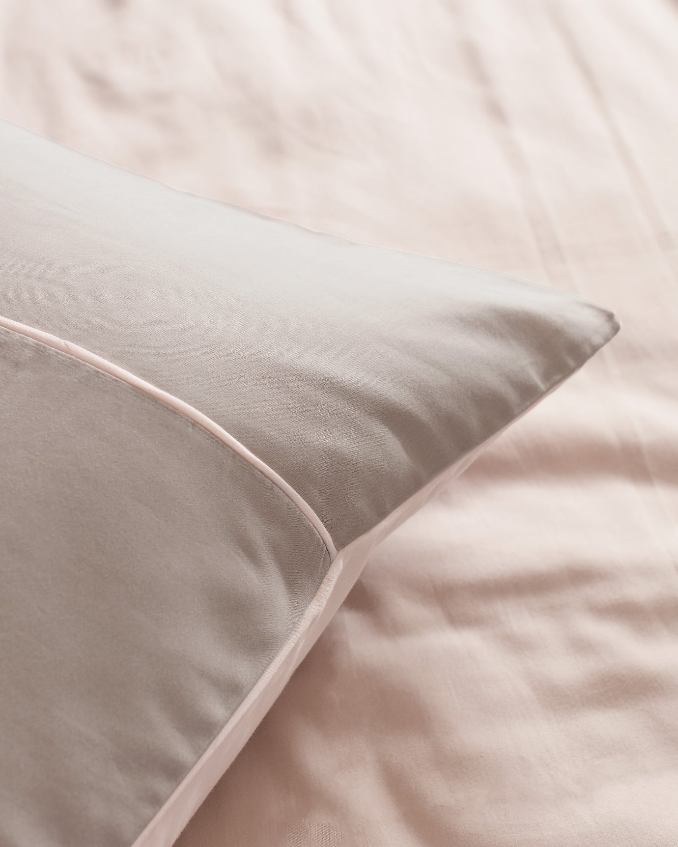 100% Cotton Satin Double Duvet Cover Set - Piped & Plain Dyed