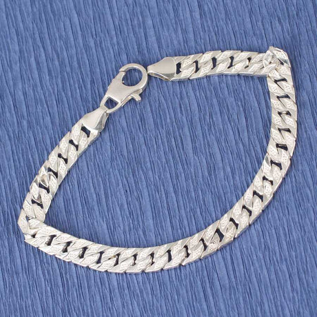 Premium Delicate Silvered Link Confection