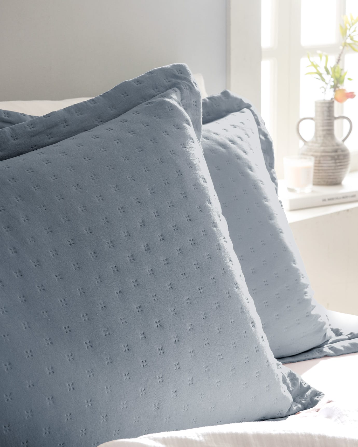 Rennes Indigo Double Bedspread