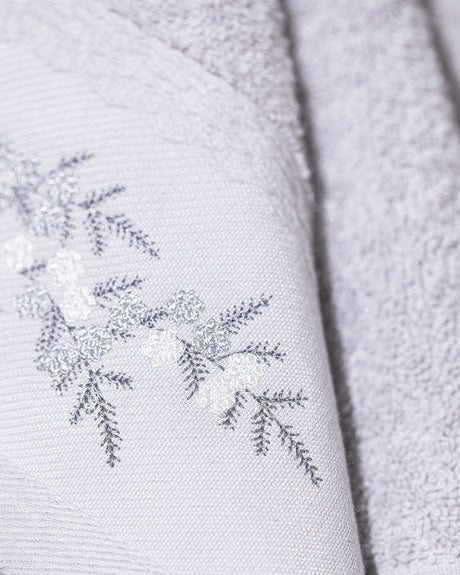 Luxurious 100% Cotton Face Towel - Soft & Absorbent Pansy Embroidery