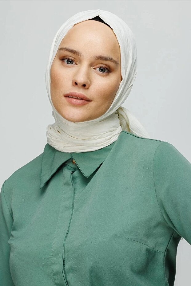 Women's Bamboo Crinkle Shawl - Iron-Free