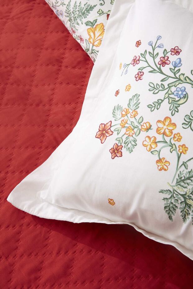 Lalin Double Duvet Set - Green Floral Bedding Collection