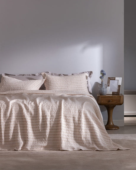 100% Cotton Double Bedspread - Petite Collection