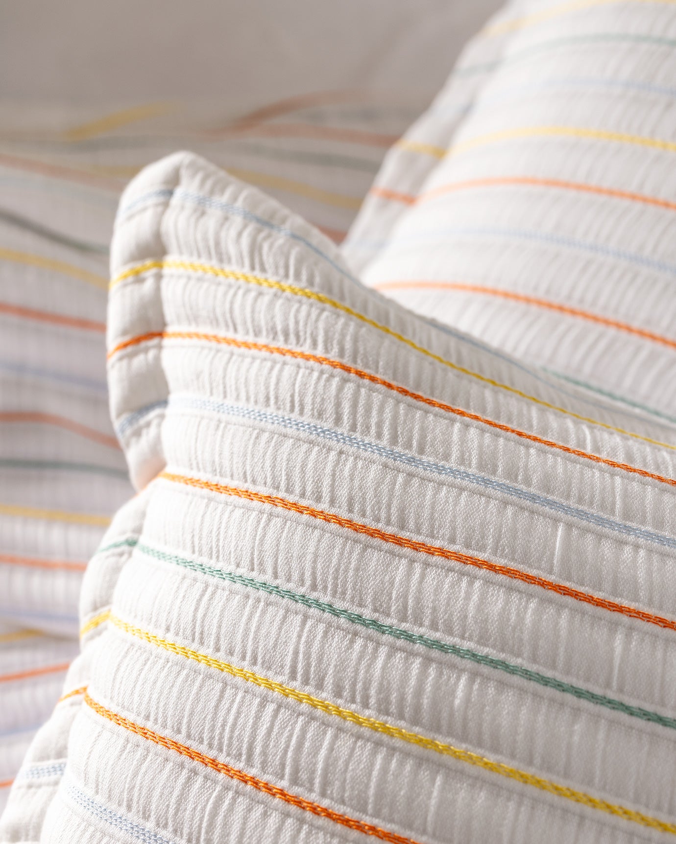 Cotton Blend Bedspread - Vibrant Luxury Collection