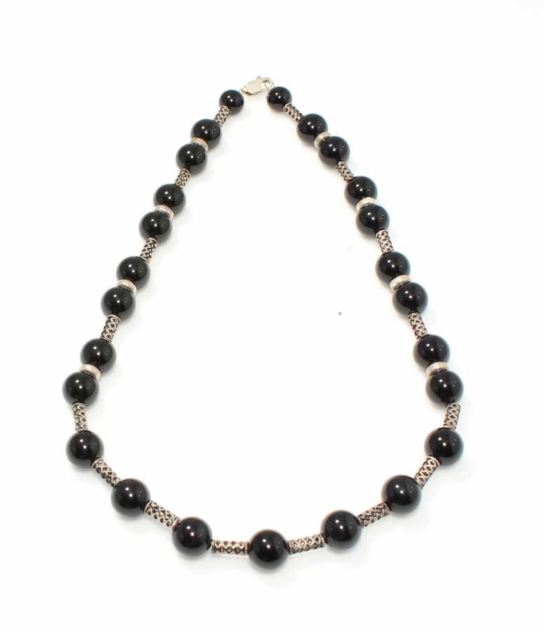 925 Sterling Silver Onyx Gemstone Pendant Necklace - Elegant Design