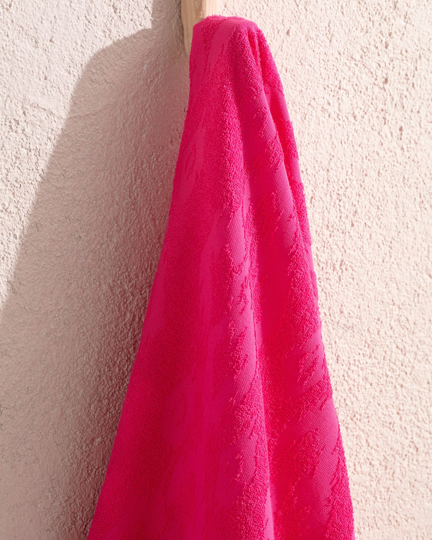 Niels Beach Towel