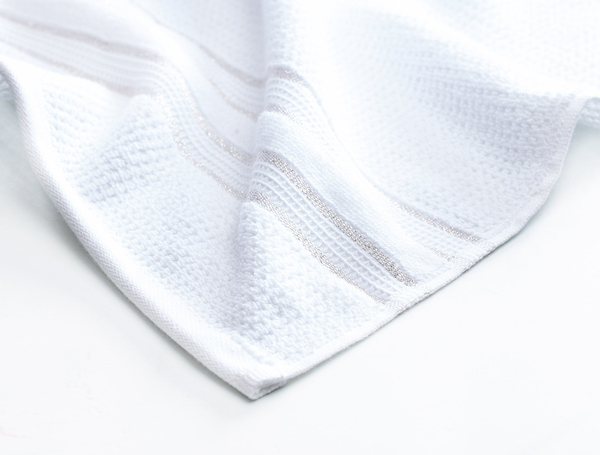 Toalla de Mano de Lujo Jolie - Esencial de Baño Suave y Absorbente