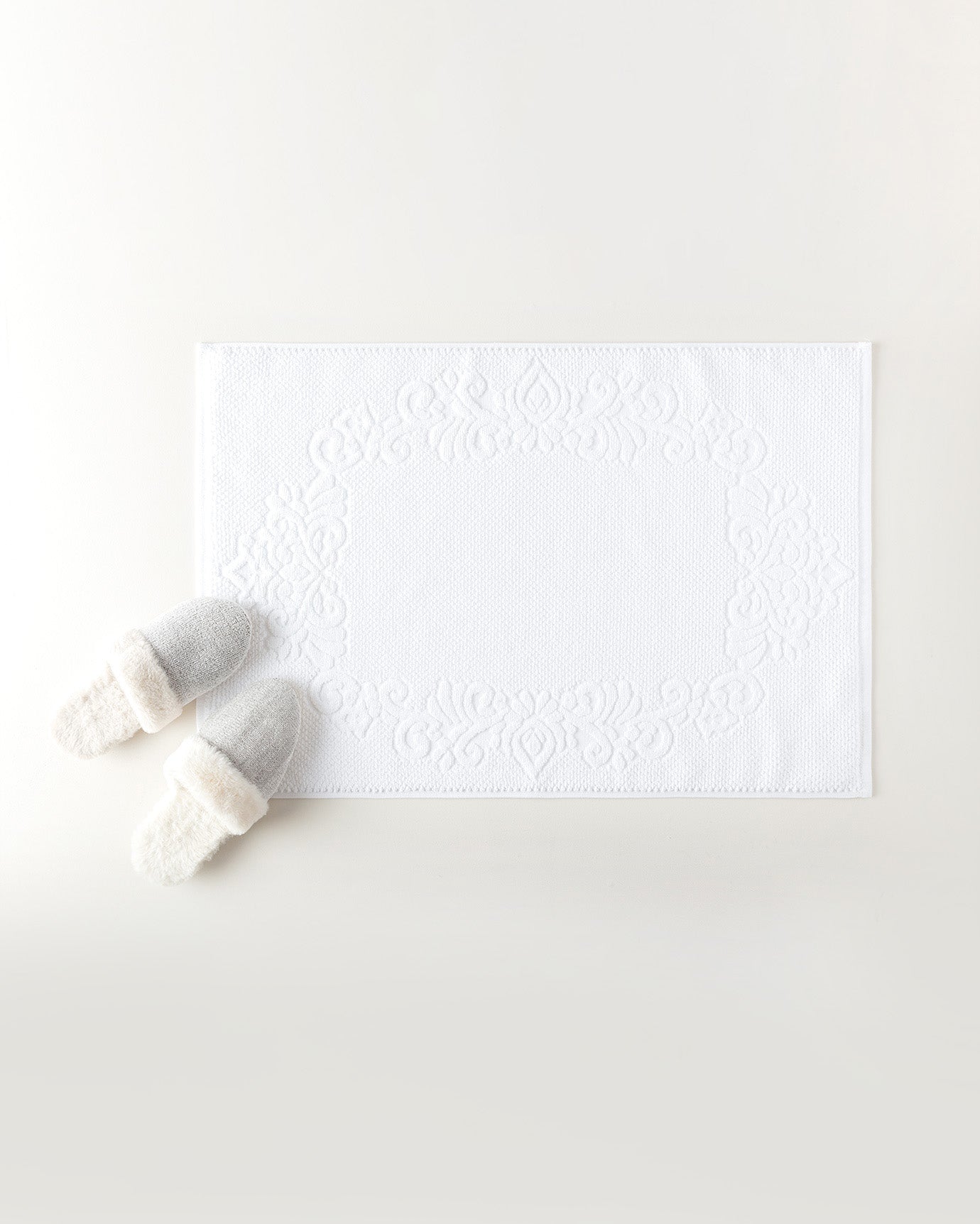100% Cotton Bath Mat Towel - Soft & Absorbent Floor Towel