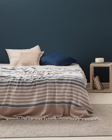 Cotton Blend Single Bedspread - Beige & Navy Design