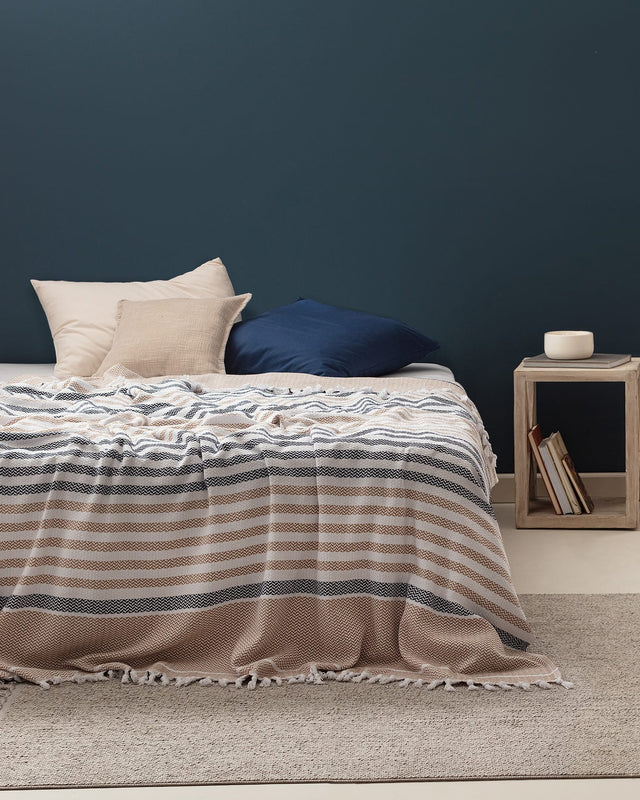 Cotton Blend Single Bedspread - Beige & Navy Design
