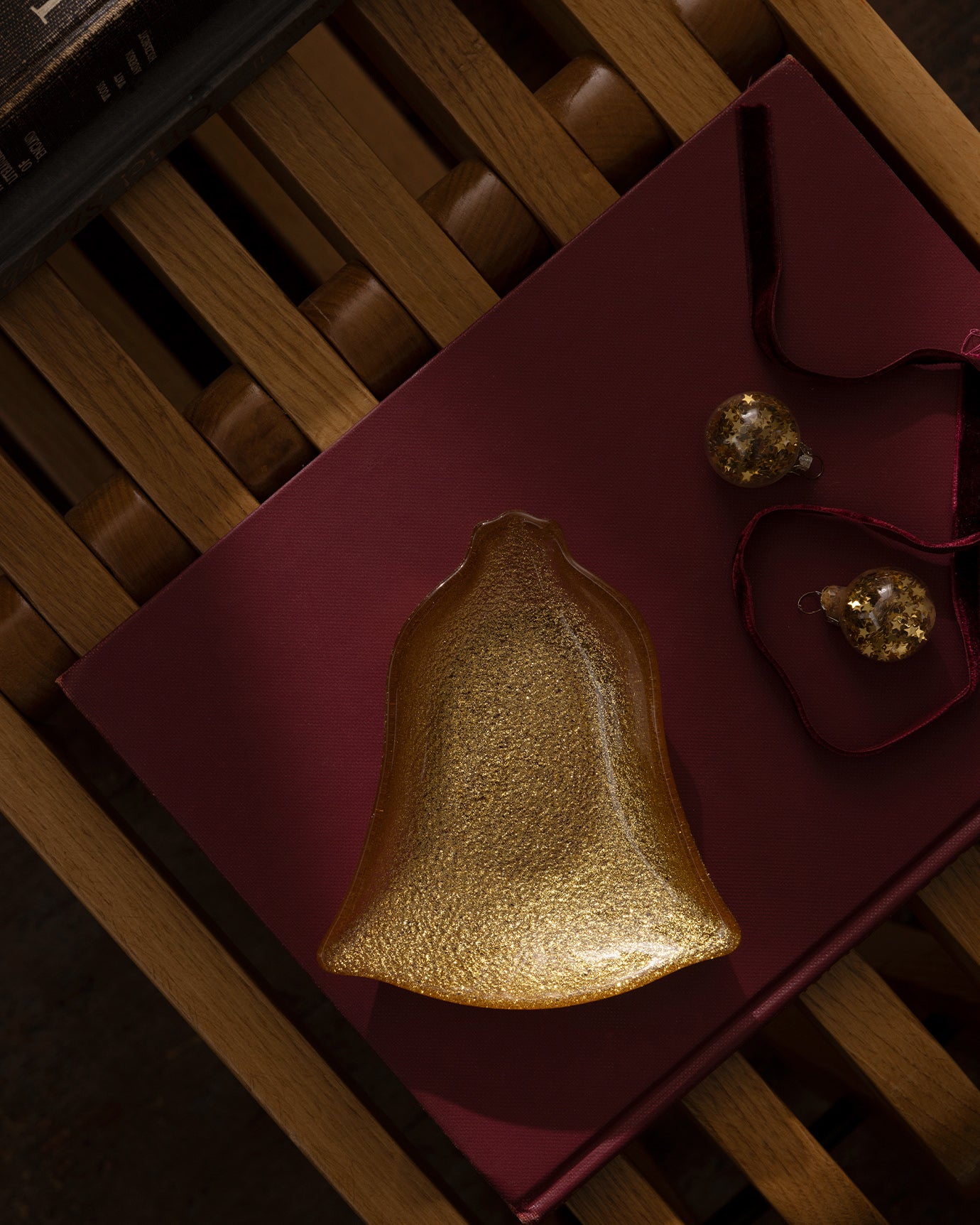 Elegant Glass Decorative Plate - Grelot Gold Finish