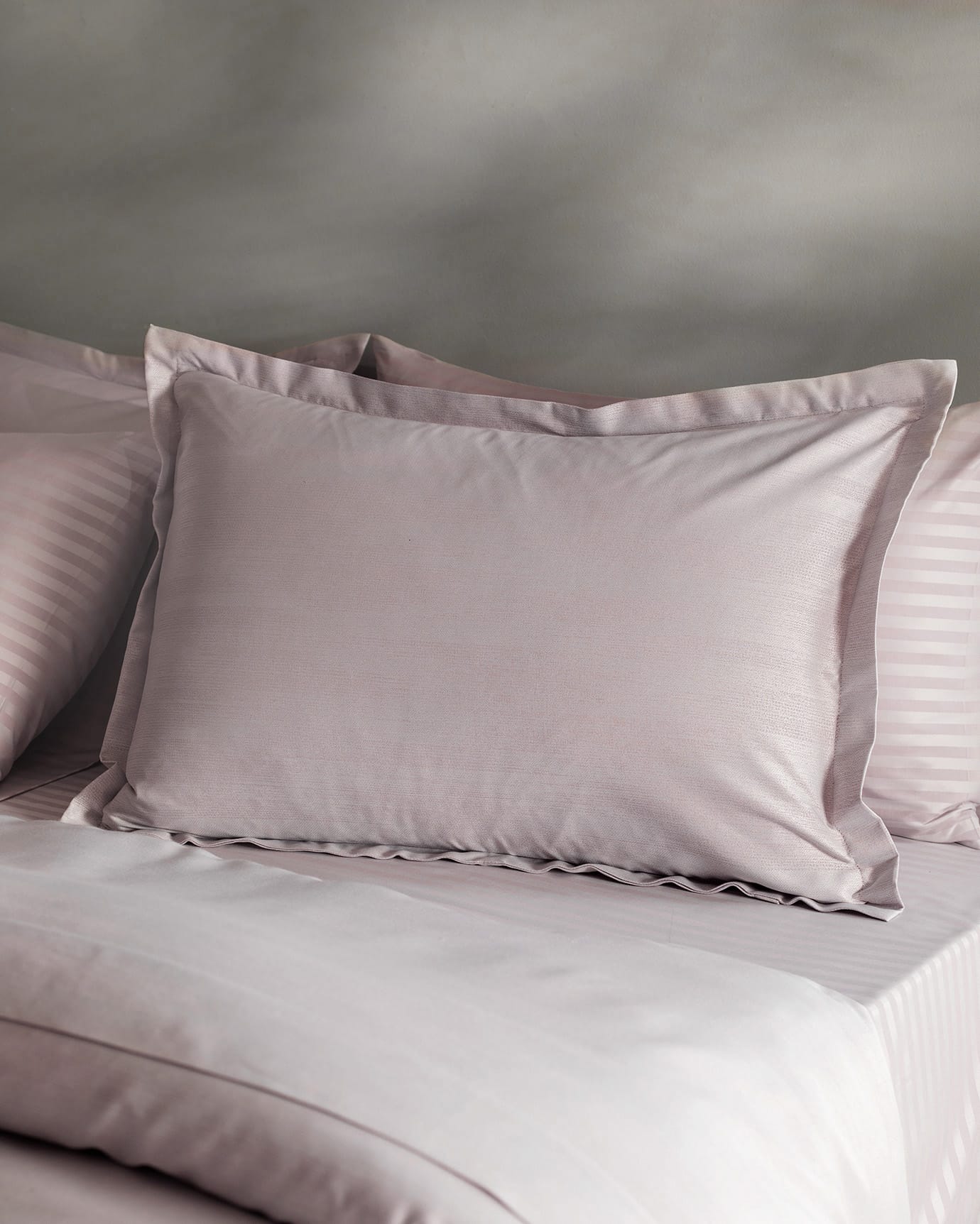 Jacquard Sateen Duvet Cover Set - Elegant & Soft Family Bedding