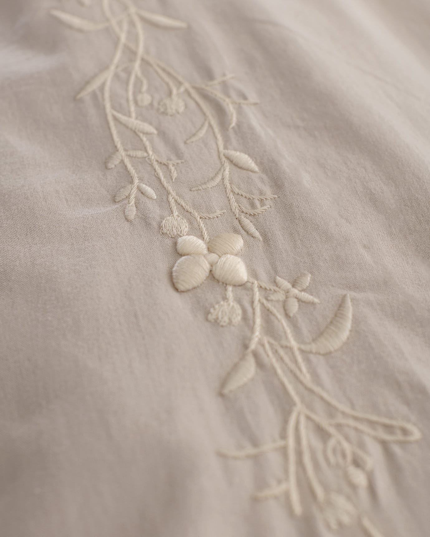 Loris King Size 100% Cotton Embroidered Duvet Cover Set