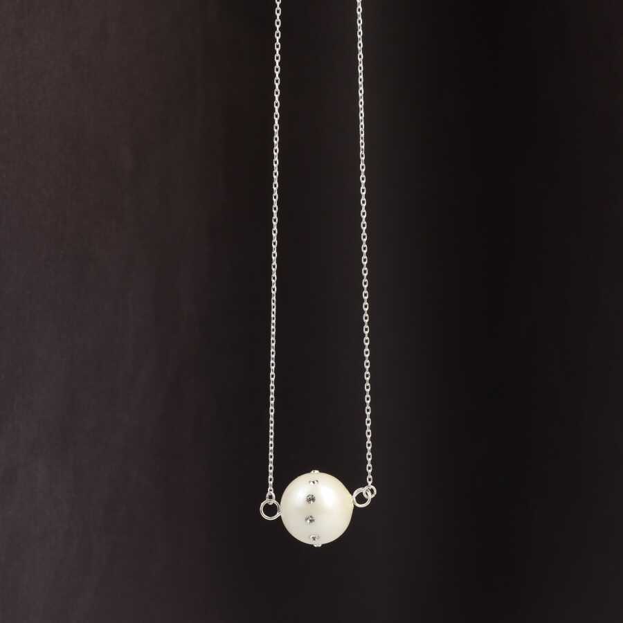 925 Sterling Silver White Pearl Pendant Necklace with Zircon Accents