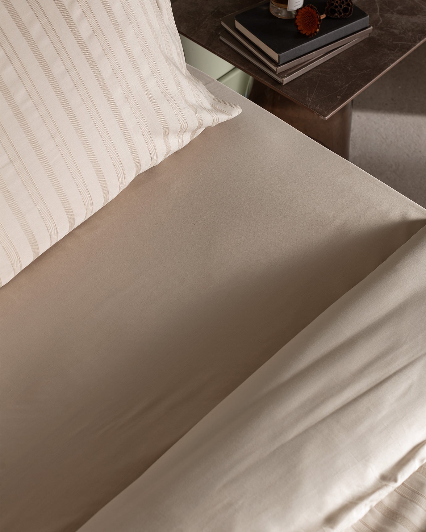 100% Cotton King Size Duvet Cover Set - Jacquard Weave