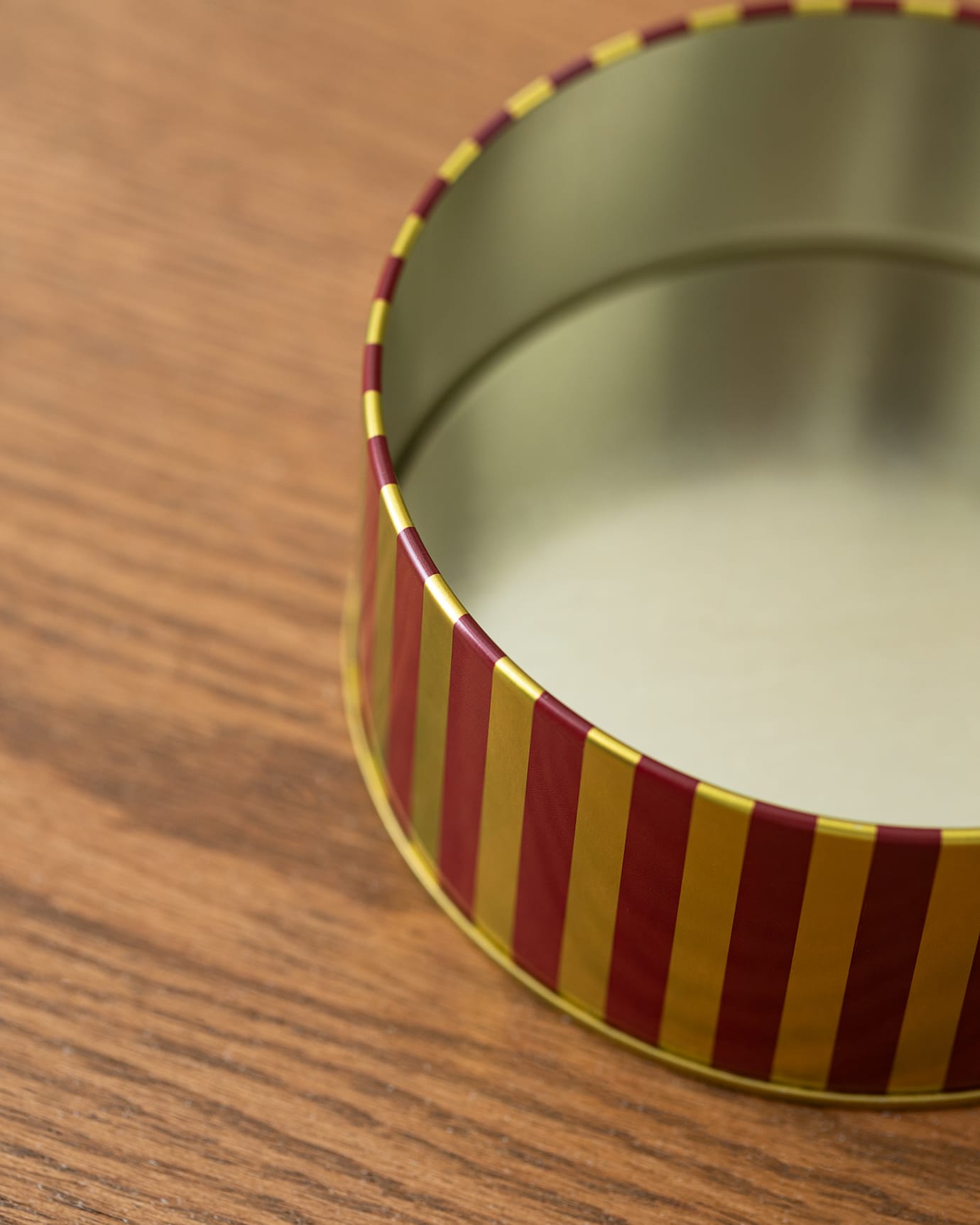 Louise Small Round Metal Decorative Storage Box