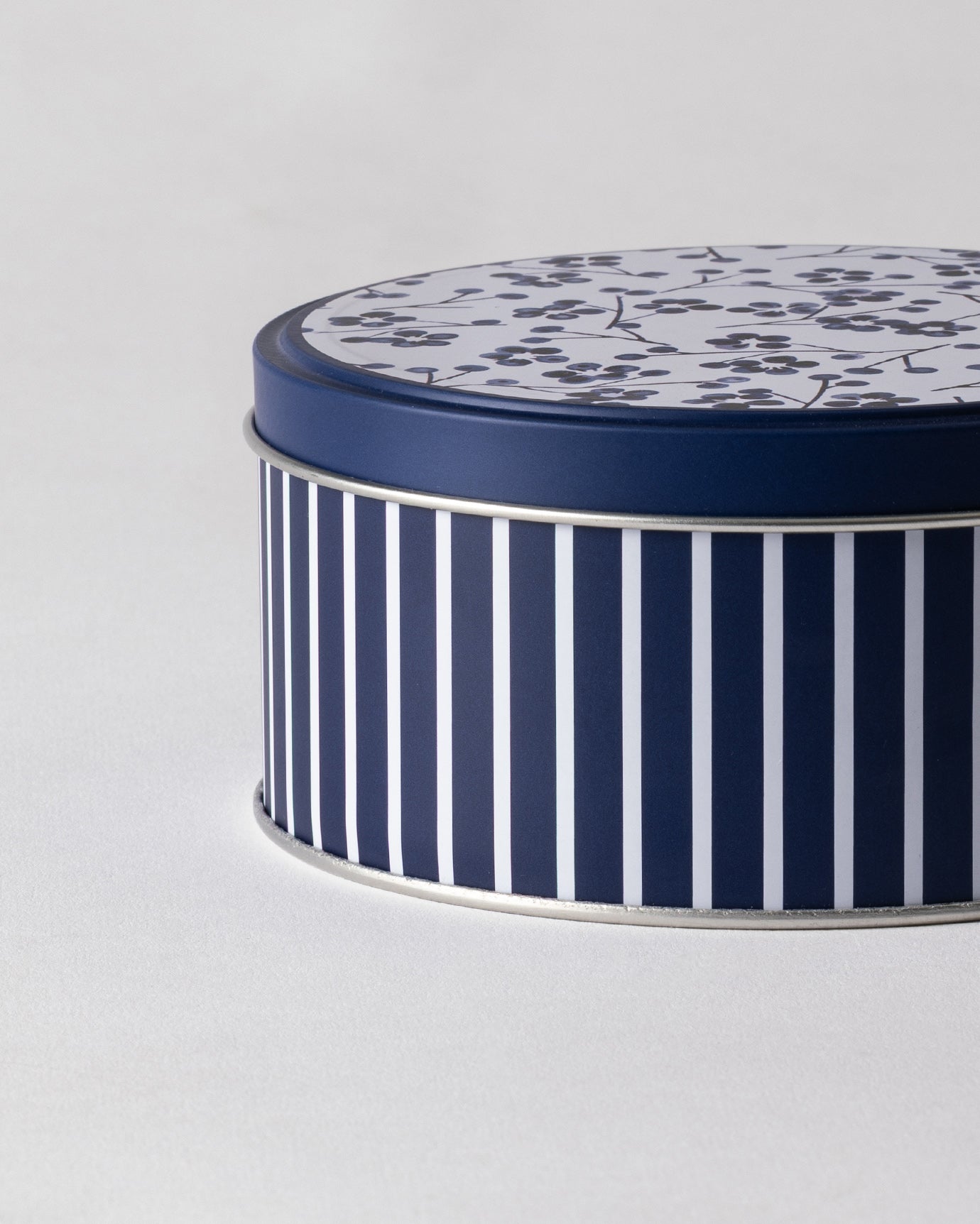 Metal Decorative Box - Liana Round Design
