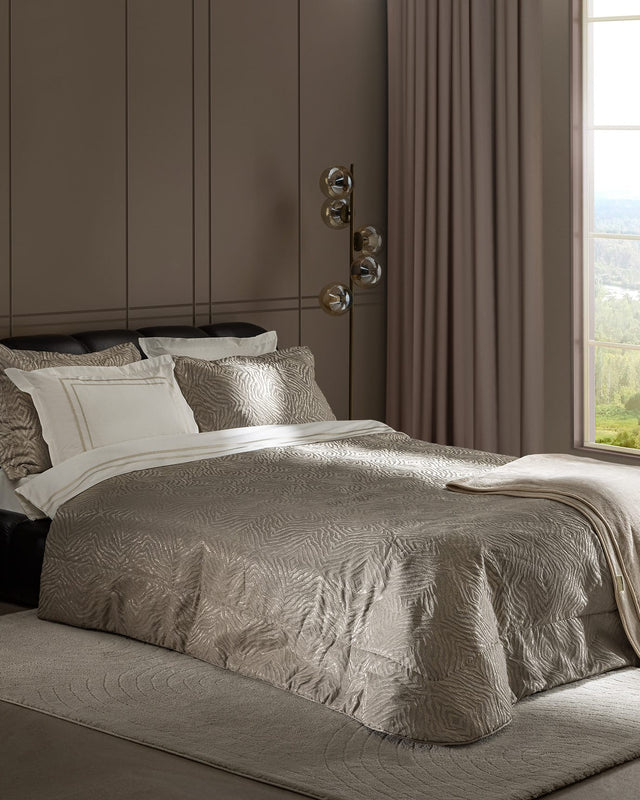 Queen 8-Piece Luxury Home Bedding Set - Vence Collection