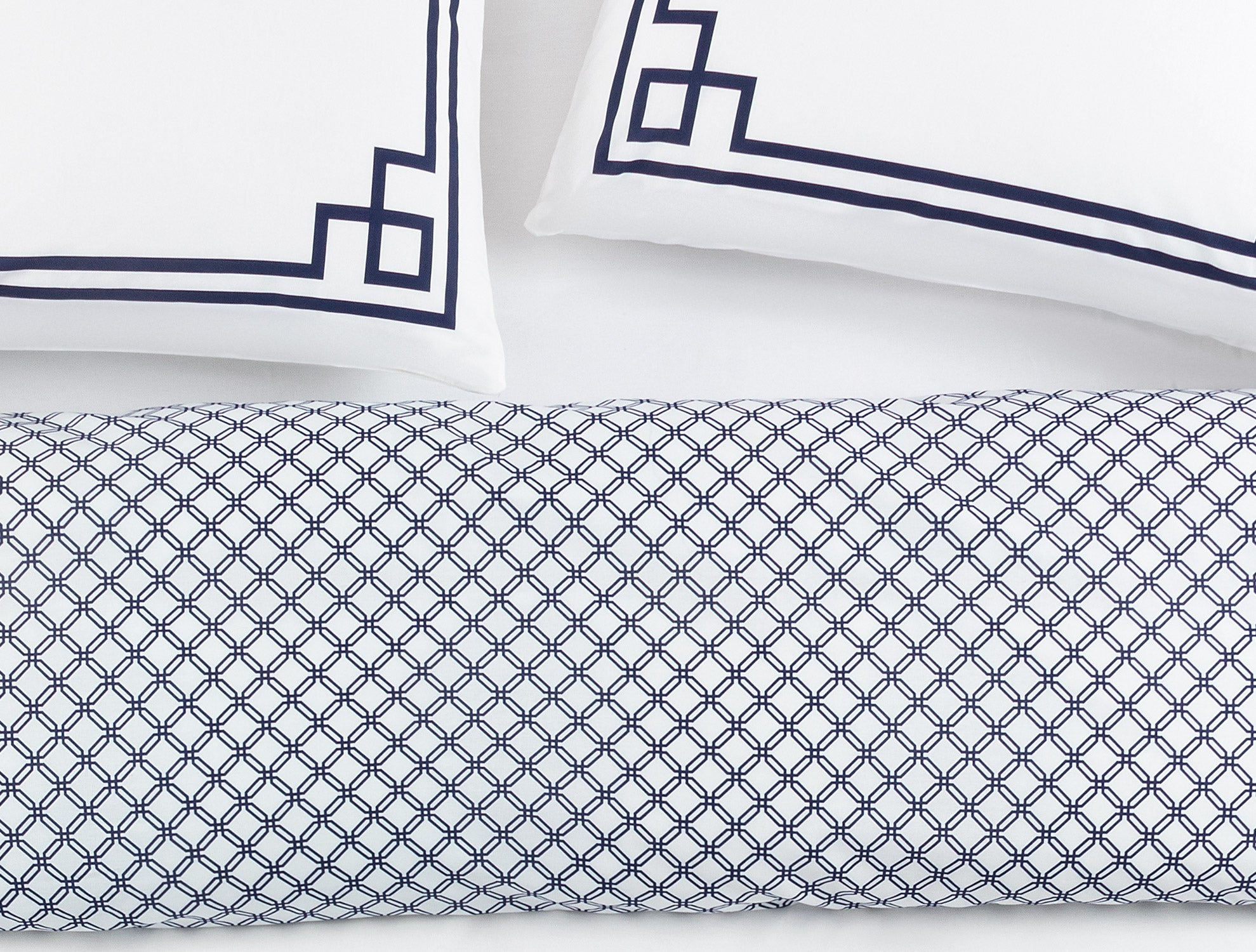 Premium Family Bedding Set - Soft Duvet Cover & Pillow Shams