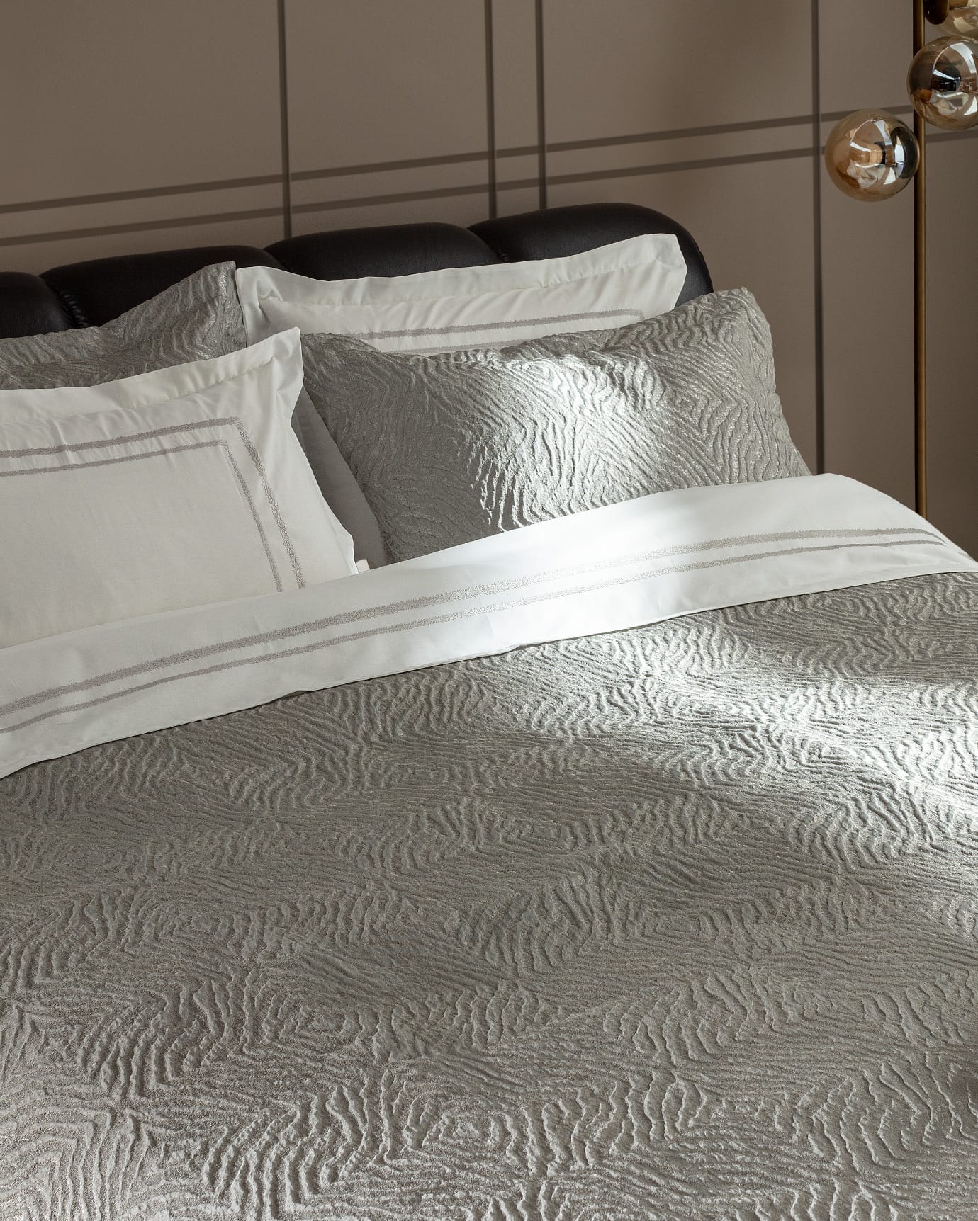 Vence 8 Piece Full/Queen Luxury Bedding Set - Complete Home Ensemble