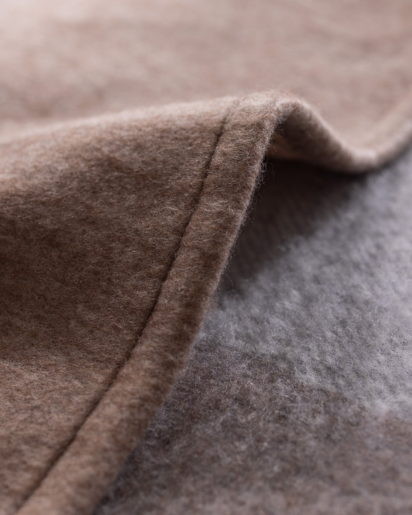 Luxurious Acrylic-Polyamide Blend Double Blanket - Blacy Comfort
