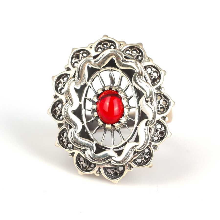 925 Sterling Silver Filigree Ring with Vibrant Ruby-Red Stone