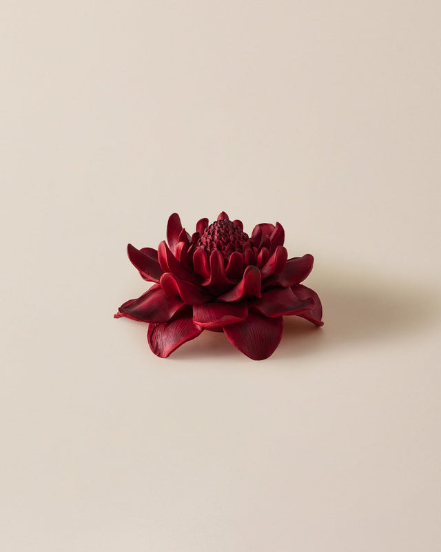 Resin Petal Figurine - Elegant Abstract Floral Home Decoration