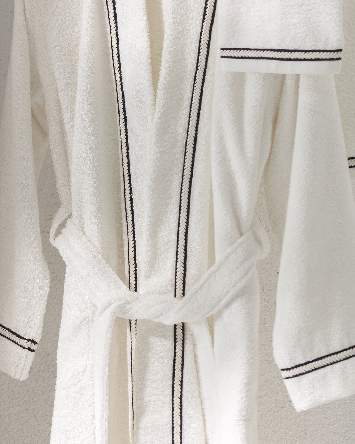 Unisex 100% Cotton Luxury Bathrobe - Soft Absorbent Terry Robe - Ecru & Black