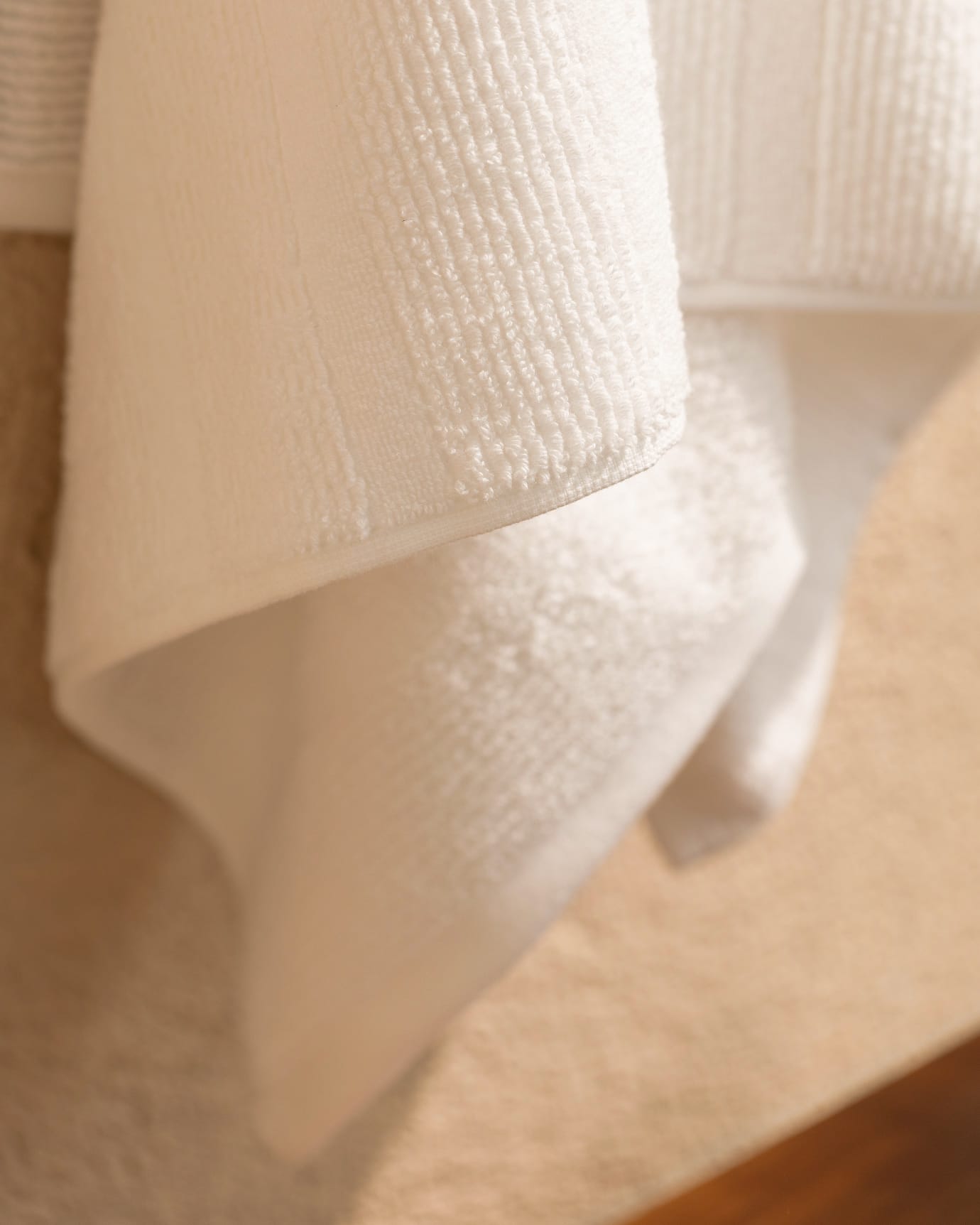 Plush Absorbent Face Towel for Bathroom & Spa