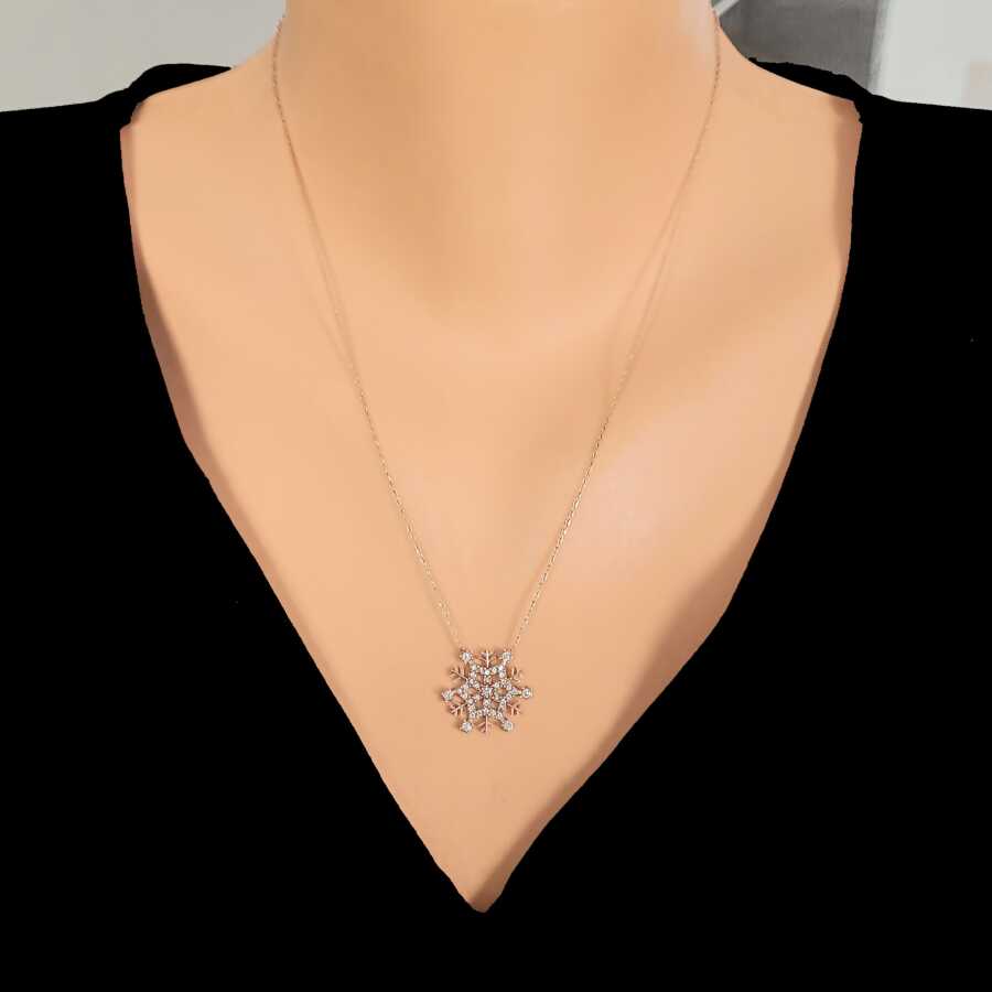 925 Sterling Silver Snowflake Charm Pendant Necklace